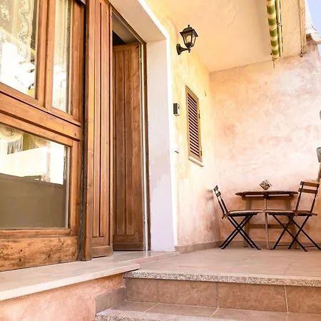 Nuovo Ristrutturato In Corte Interna Apartment *