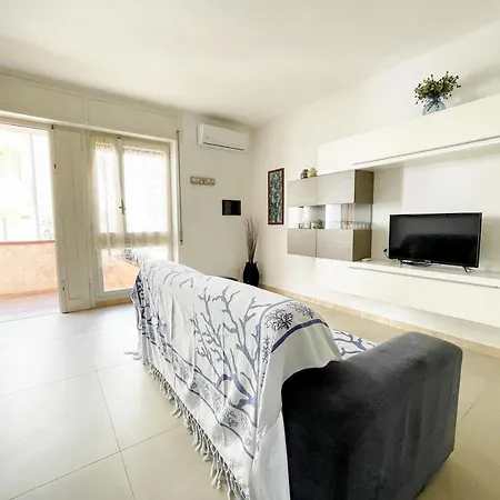 Nuovo Ristrutturato In Corte Interna Apartment *